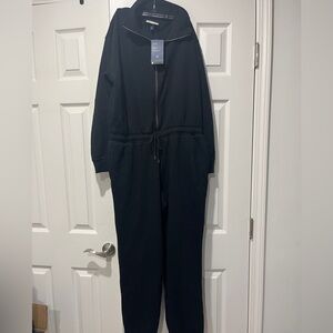 Universal Thread Black Women's Jumpsuit